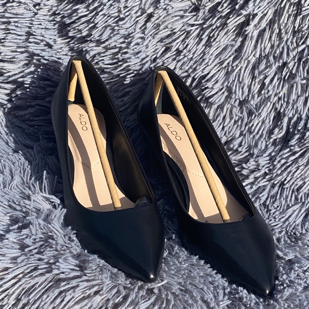 Aldo Sieriaflex- Low-Mid Heel -New in box!!!